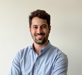 גל רגב — מורה למתמטיקה
